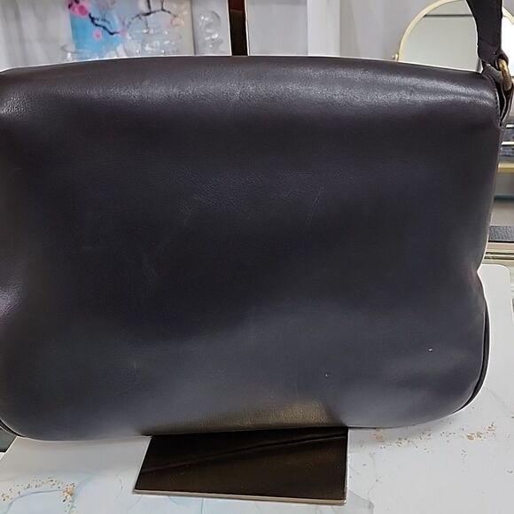 Authentic Gucci Black GG Calfskin Medium Dahlia Messenger Shoulder bag Purse - Picture 4 of 9